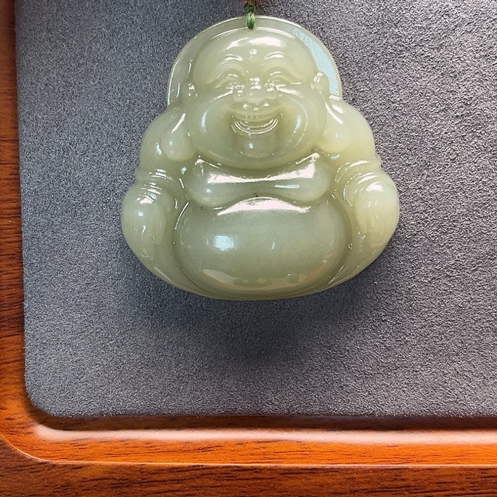 吊坠(赠链)未镶嵌和田玉