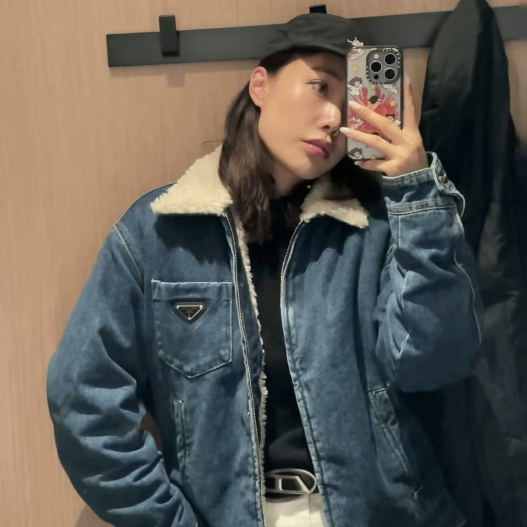 95新 Prada/普拉达 qq1005 棉/绵羊毛 三角标拼接牛仔外套 40码