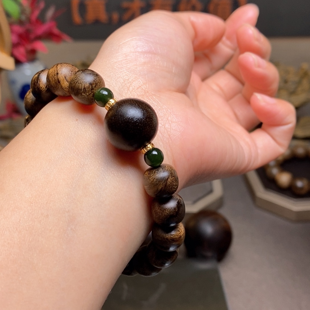 沉香手串越南芽庄瘤疤白棋楠1.0➕绿棋瘤疤1.5