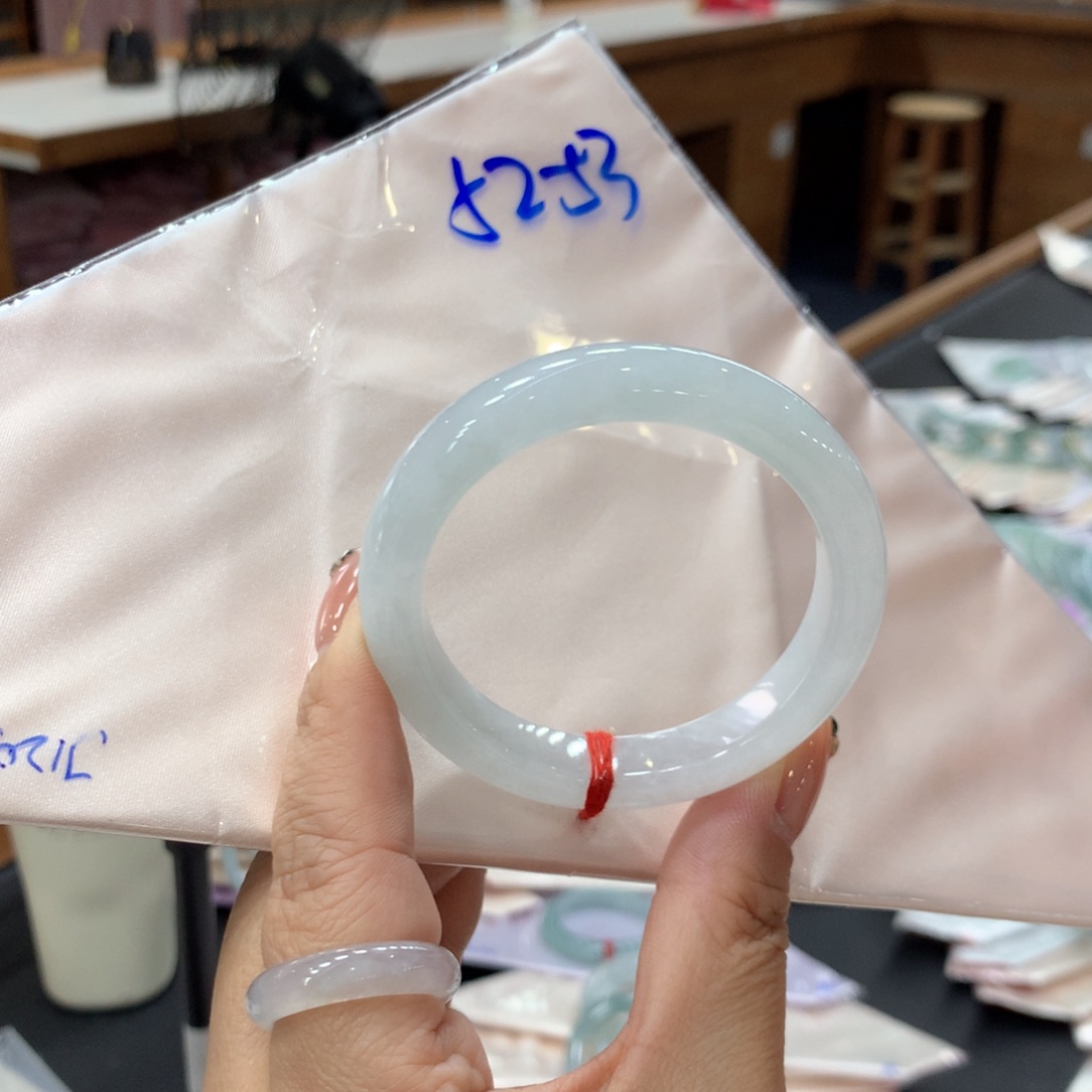 未镶嵌手镯翡翠48小时鉴赏