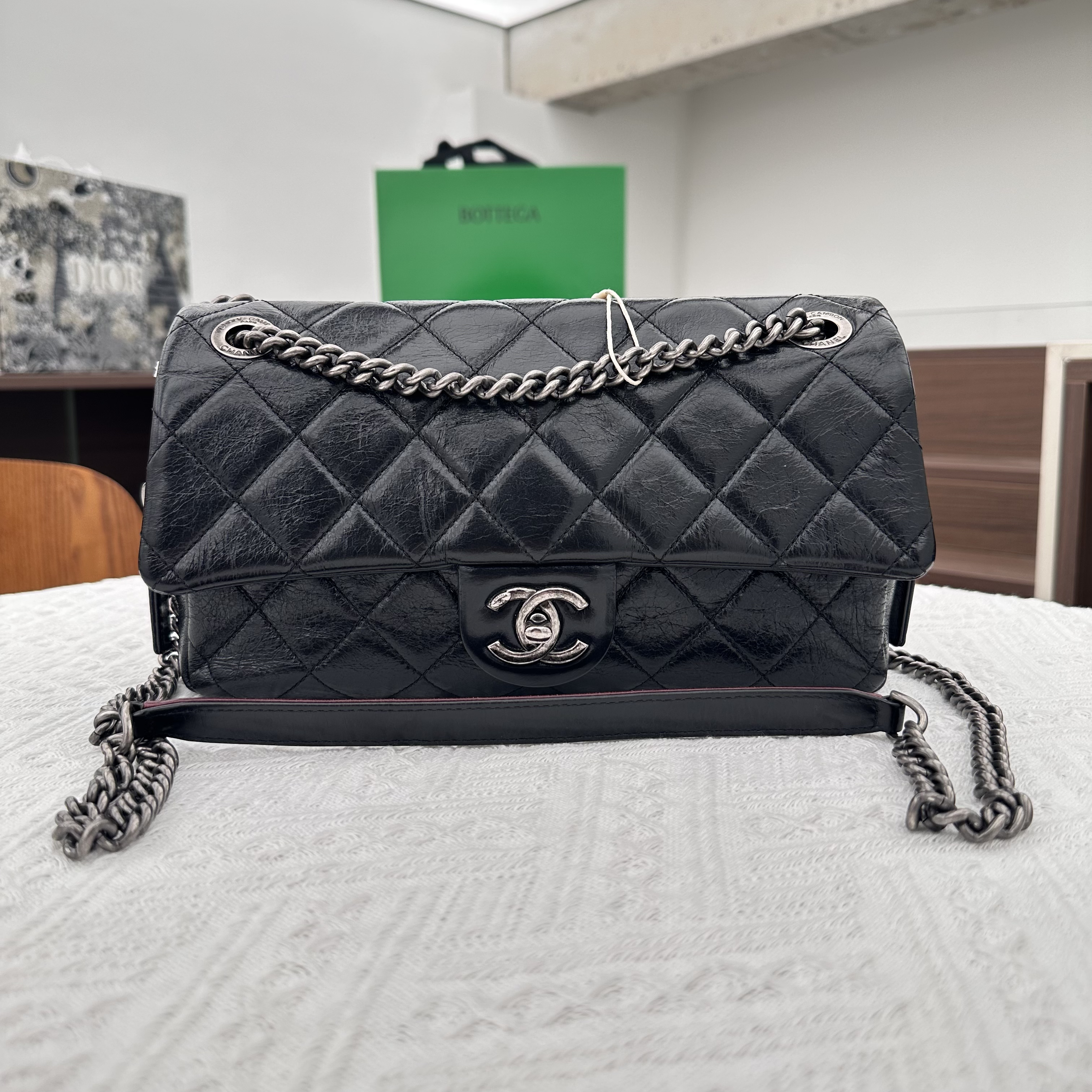 95新 Chanel/香奈儿 【嘻哈专属】/D0768/黑银孟买斜挎包