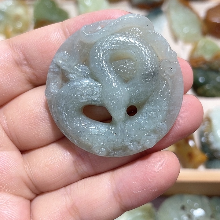 岫玉吊坠(不含链)未镶嵌