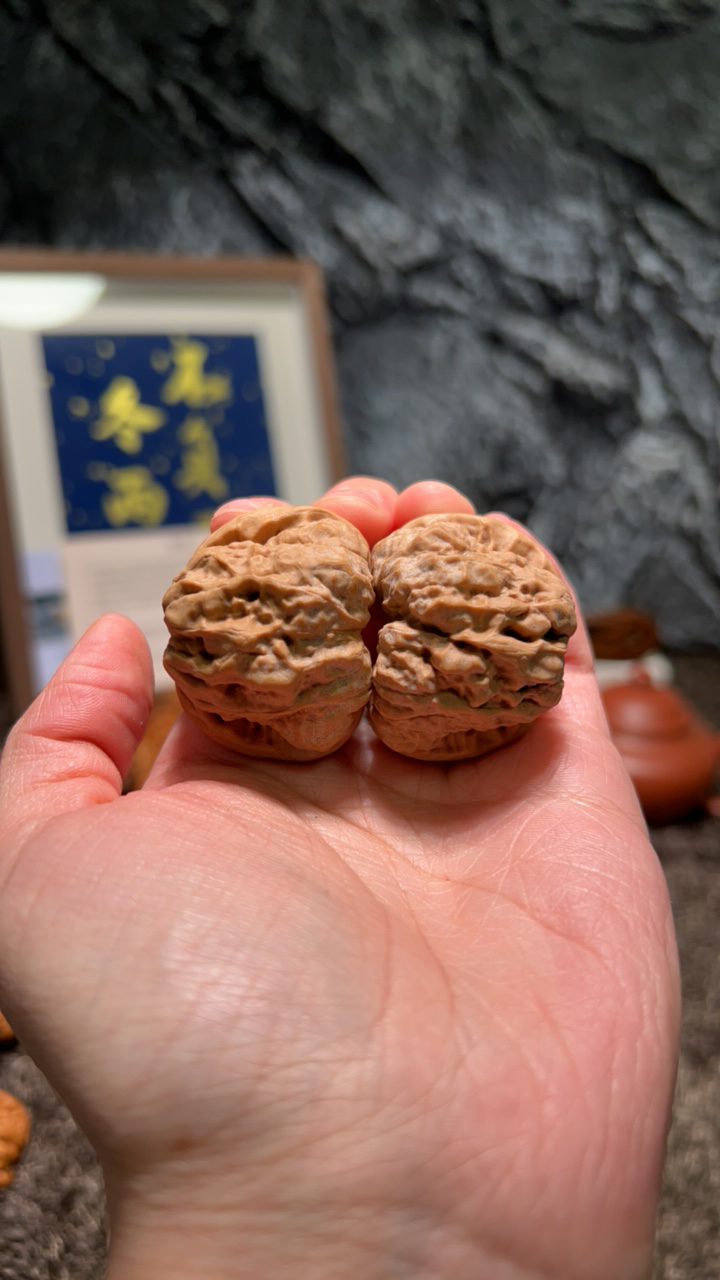 文玩核桃 昌平蛤蟆头6896号39尺寸