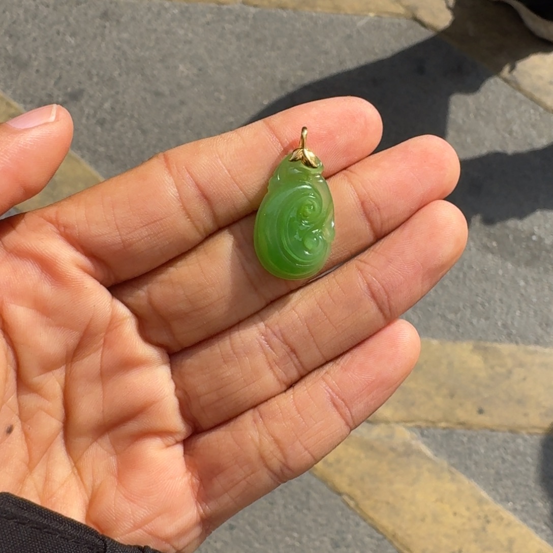 和田玉18K金镶嵌吊坠(不含链)