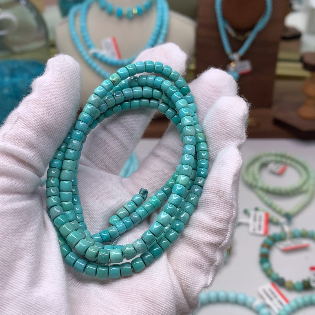 绿松石配饰未镶嵌