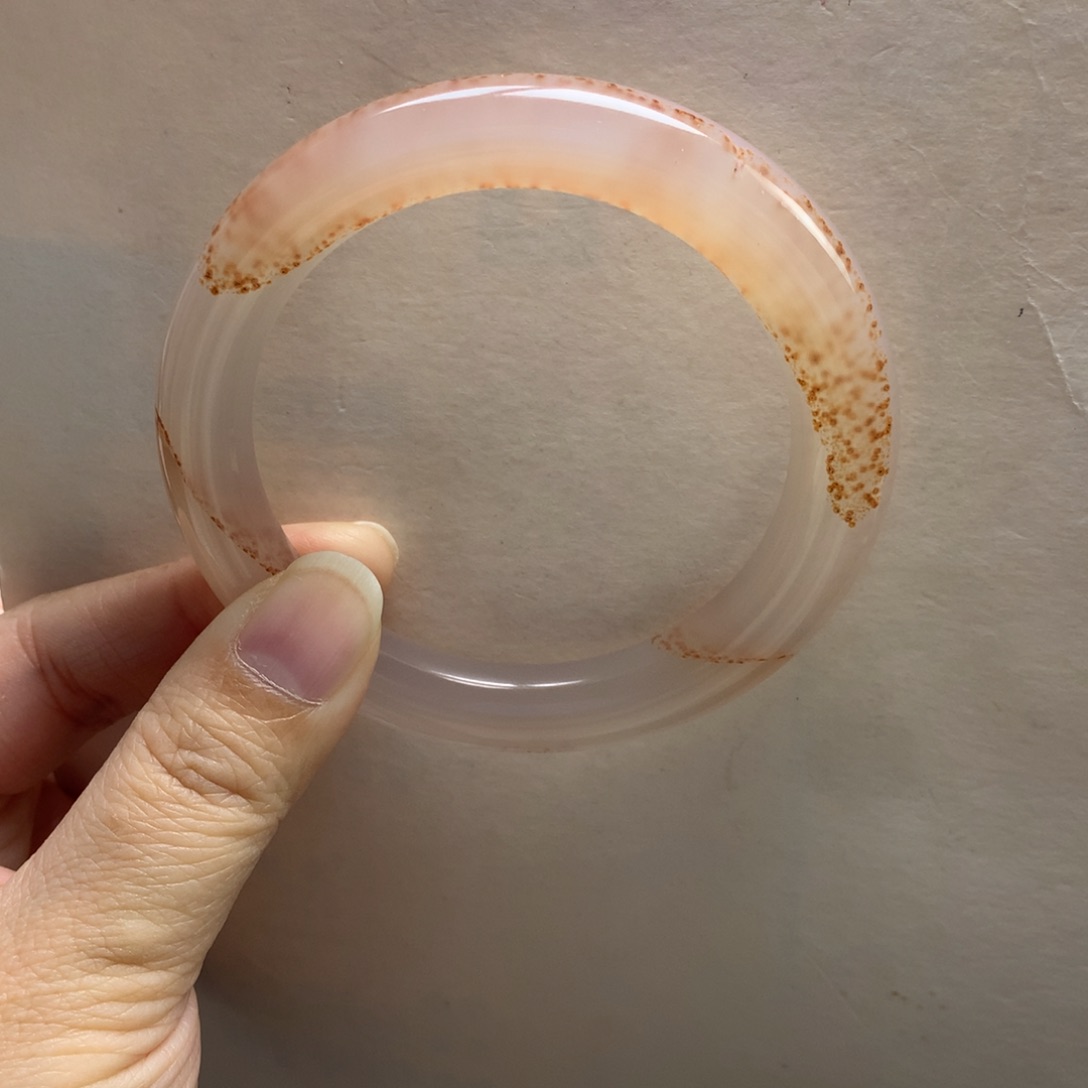 玛瑙/玉髓手镯未镶嵌58