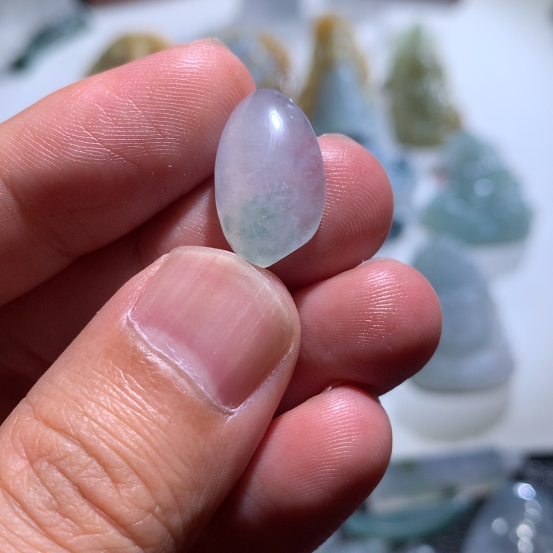 定制翡翠未镶嵌挂件