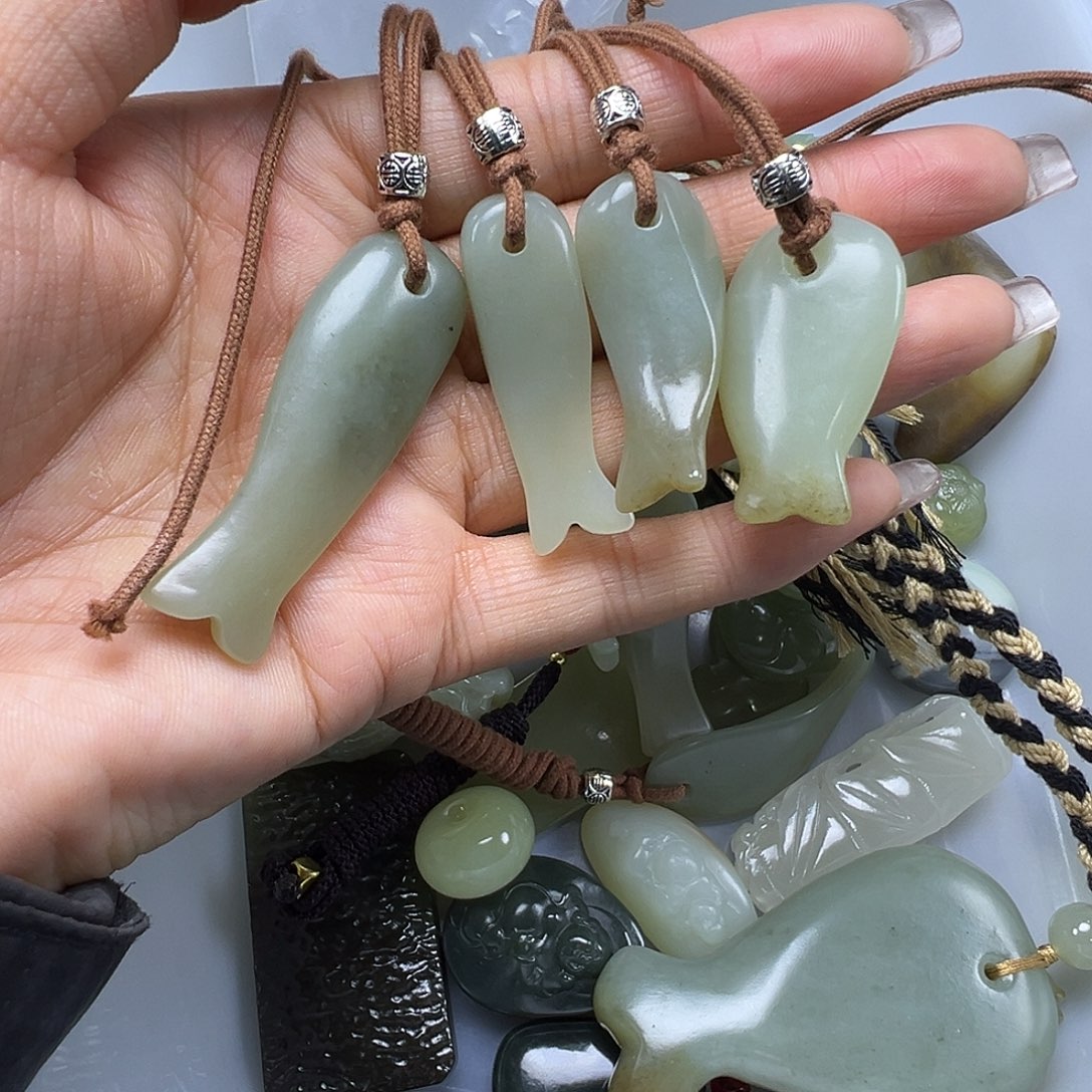 和田玉未镶嵌吊坠(不含链)漏，不退啊换