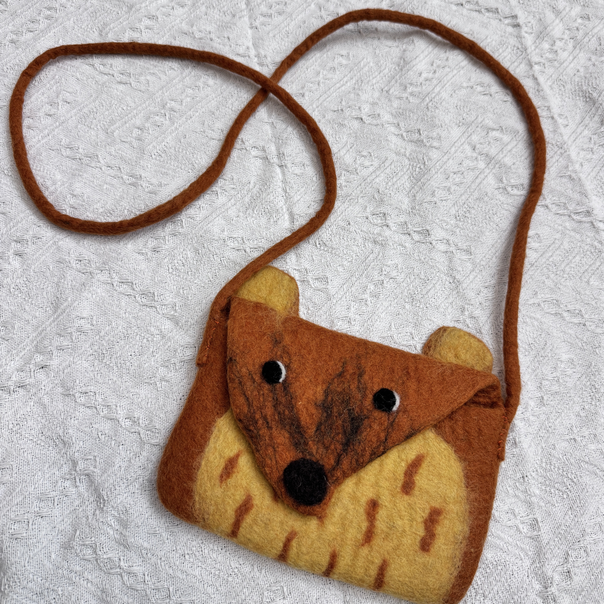 羊毛毡手提休闲百搭小众斜跨纯手工小包包单肩女士网红包包卡通