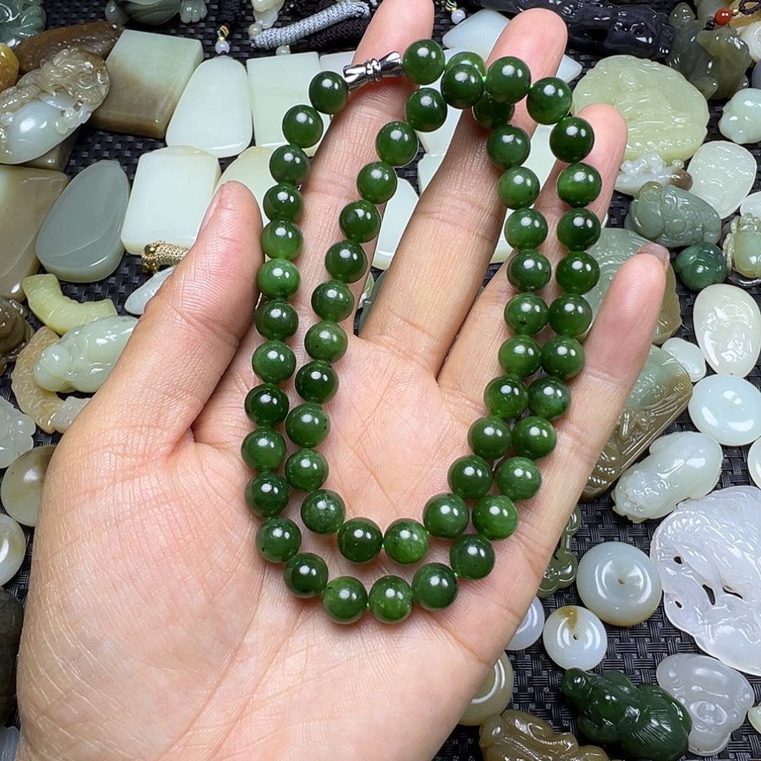 和田玉未镶嵌吊坠(不含链)带白猫