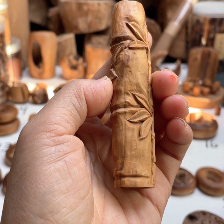 飞***一檀香木原汁原味老山檀香