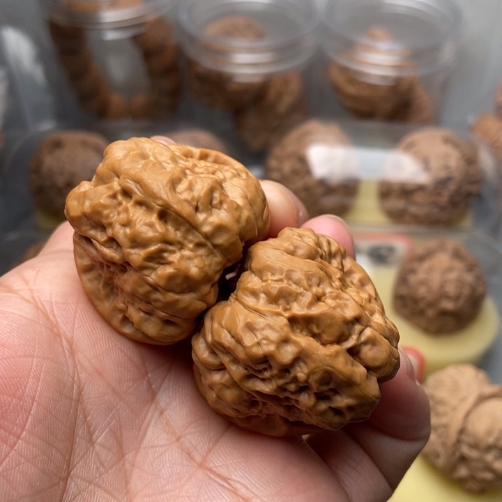 文玩核桃把件蛤蟆头