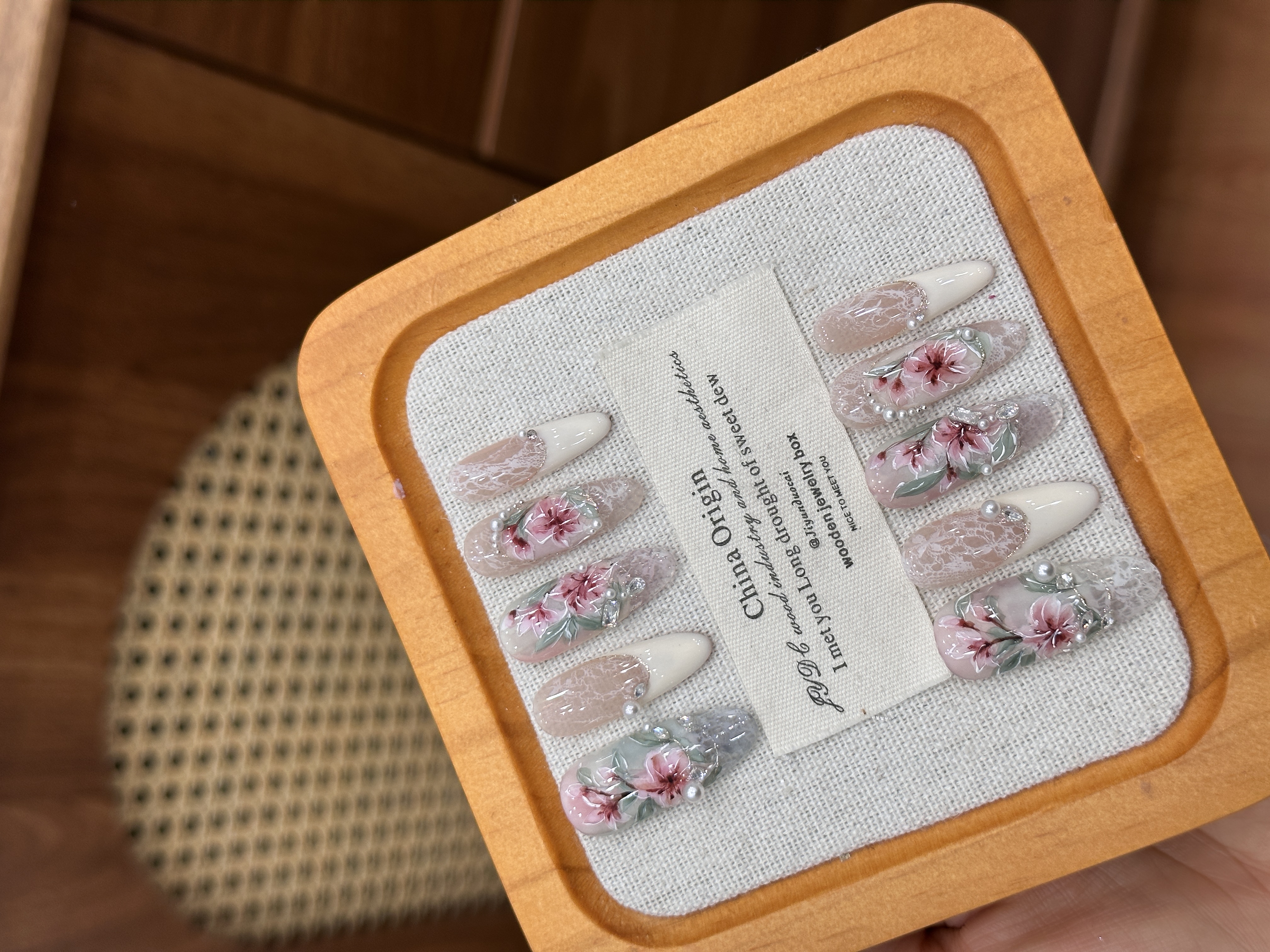 白菜家贵馥百合手工穿戴甲甲片纯手工新款秋冬美甲高级感