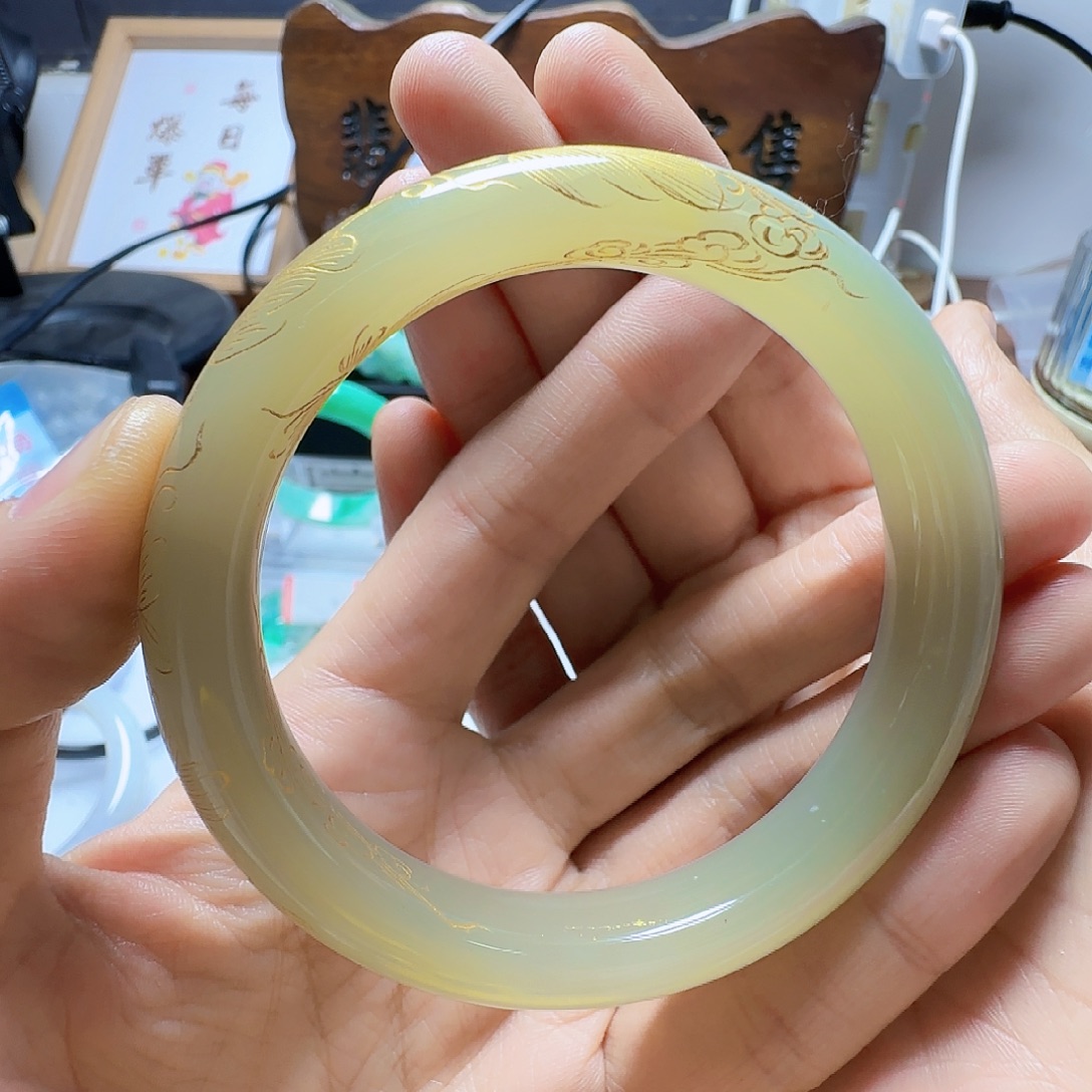 和田玉未镶嵌手镯和田玉460