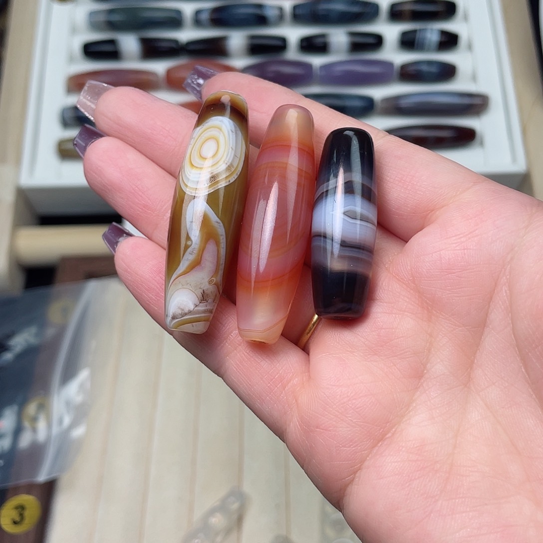 玛瑙/玉髓珠宝半成品未镶嵌孤**者