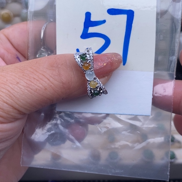 未镶嵌戒指翡翠缅甸