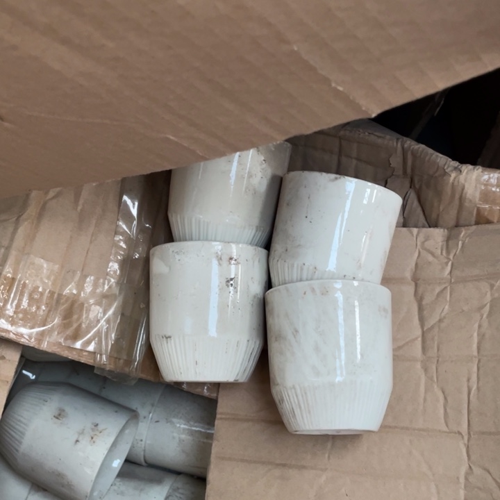 摆件盘子碗砂锅都有