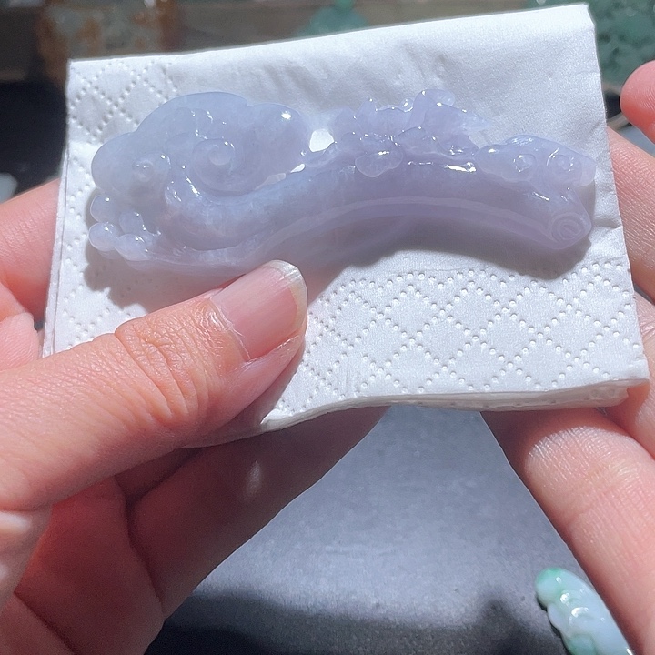 翡翠未镶嵌颈饰天