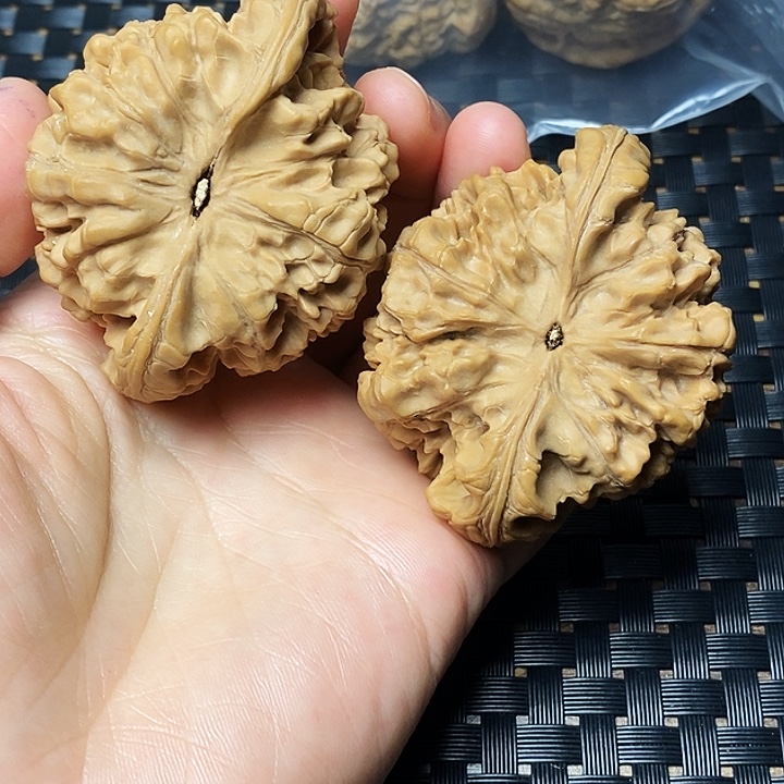 恩***命文玩核桃吊坠官帽