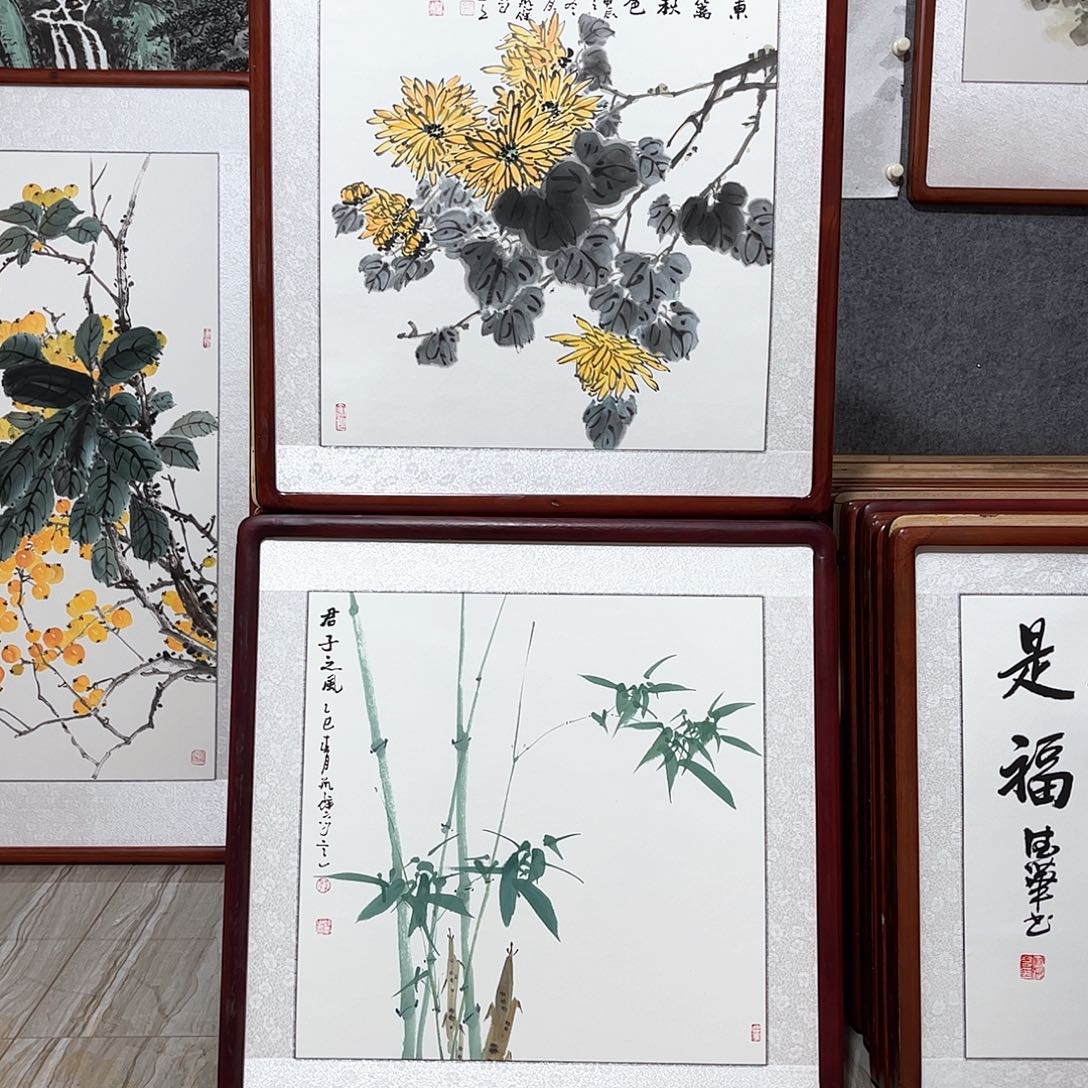 国画书画作品带框63×63厘米