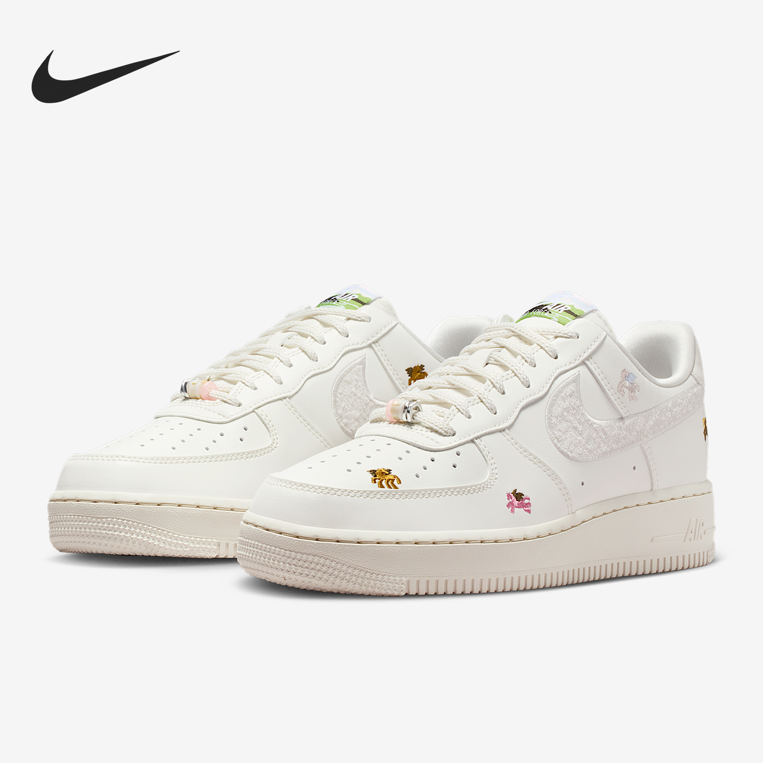 Nike/耐克正品AirForce1女士低帮耐磨透气运动鞋IQ1143-100