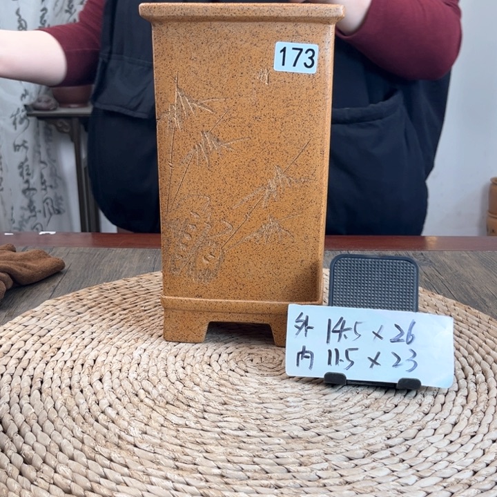 紫砂花盆柴烧刻绘僧帽签筒173