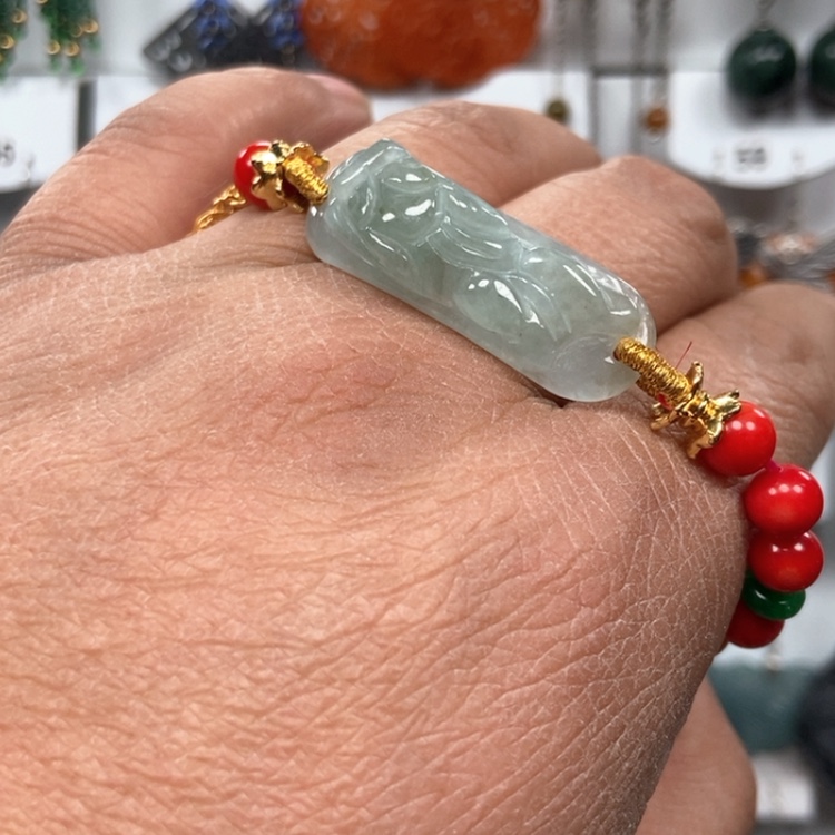 【闪购商品】翡翠耳饰未镶嵌手链