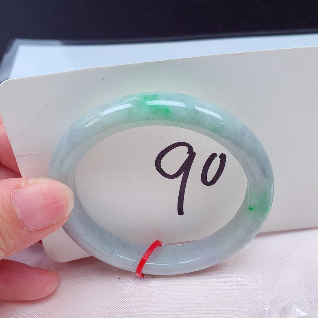 翡翠未镶嵌手镯翡翠