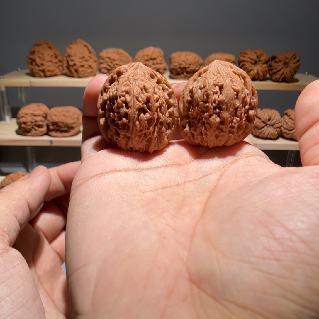 文玩核桃把件35尺全品高炮拉丝凹底涿鹿南疆石