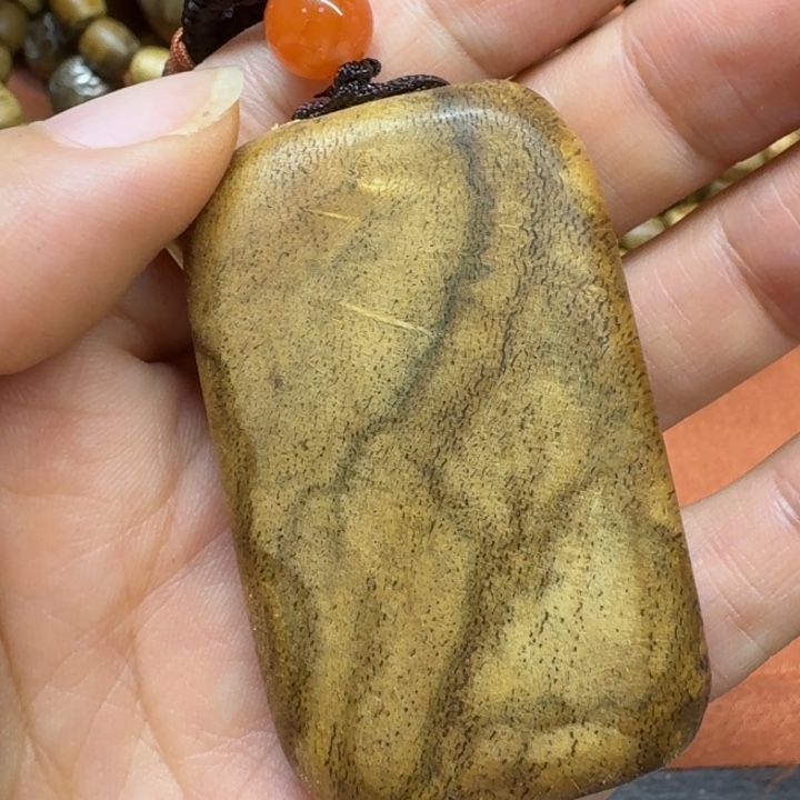 大叶紫檀（黑酸枝木类）