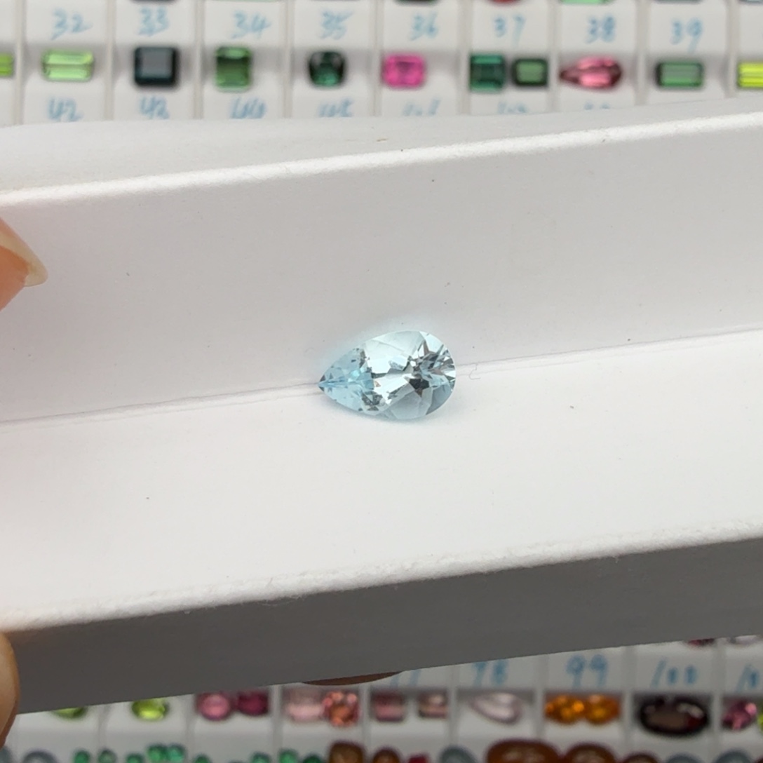 海蓝宝石裸石天然1.26克拉