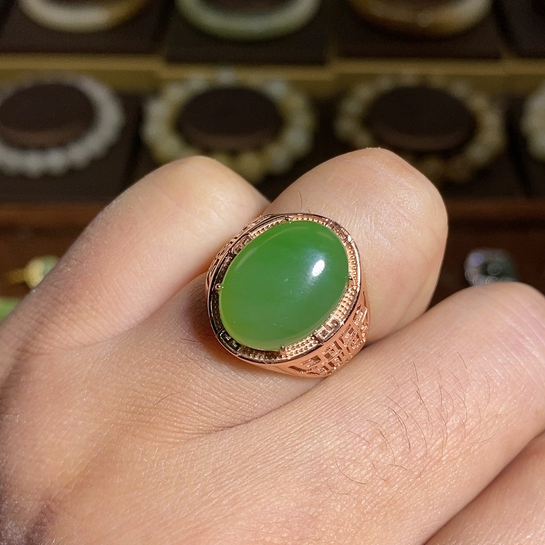 【闪购商品】银S925镶嵌戒指和田玉（碧玉）