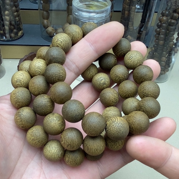 沉香碎屑沉香越南芽庄野生白奇1.4