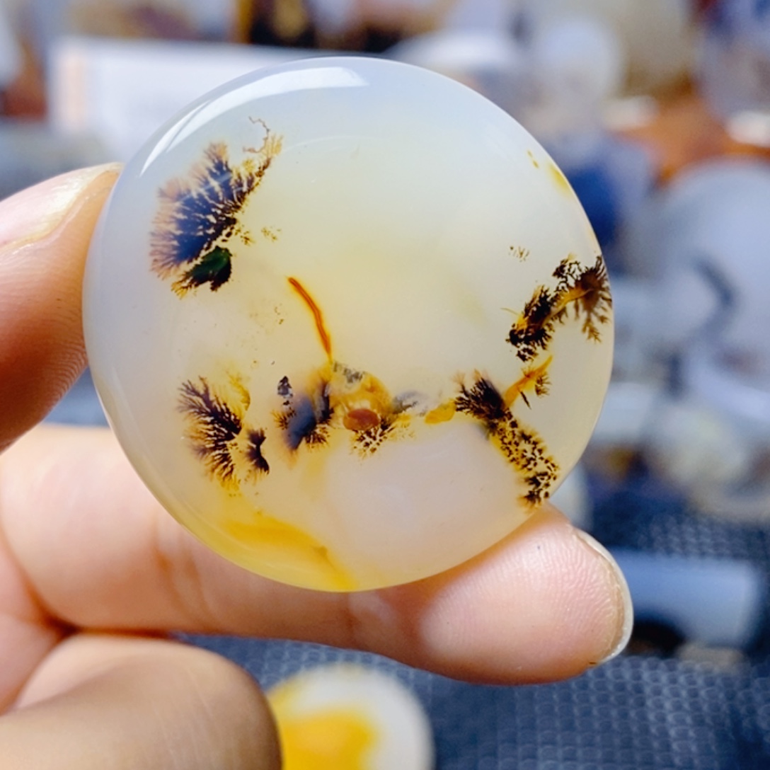 玛瑙/玉髓未镶嵌珠宝奇石