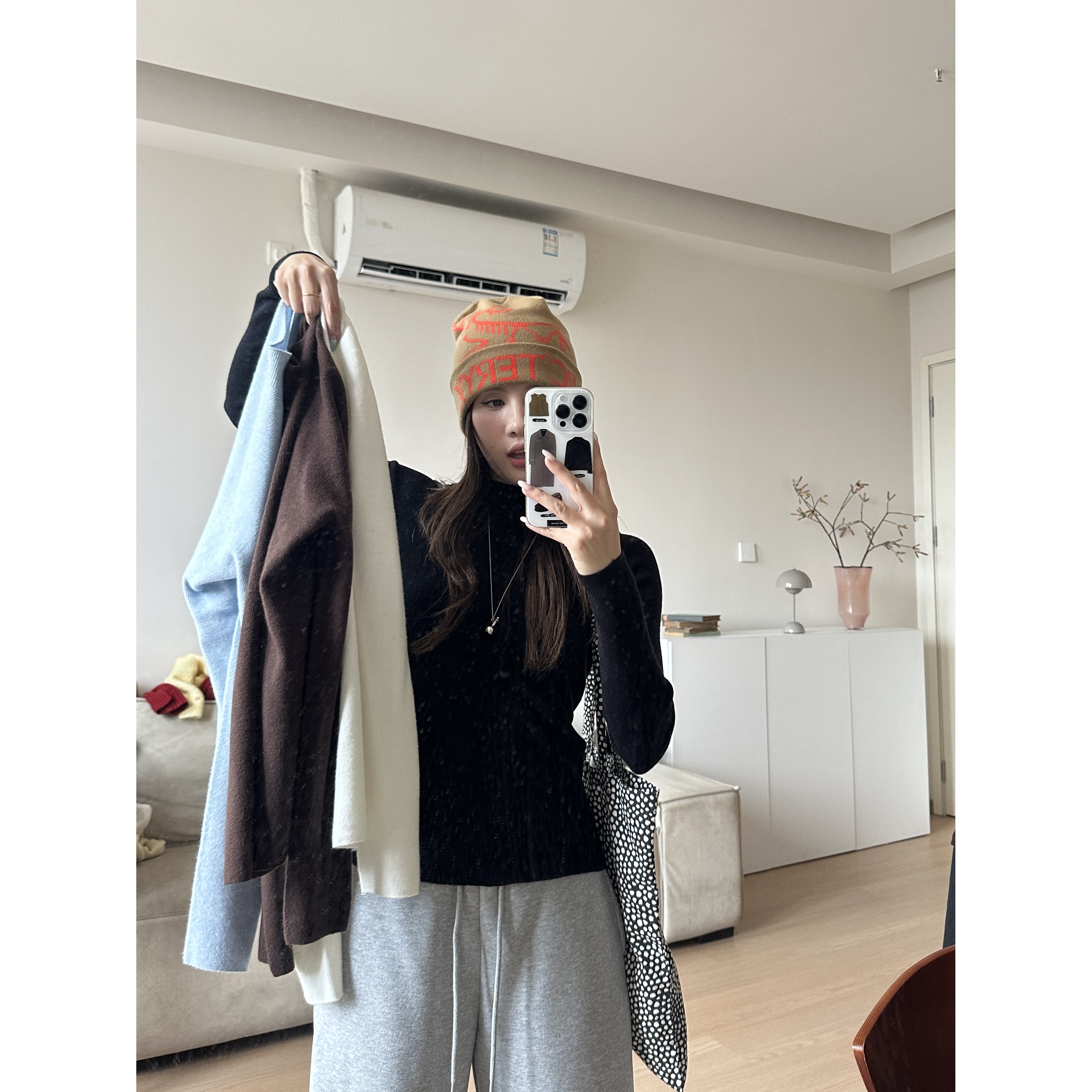 来自b0 【多色毛织】纯色百搭修身收腰显瘦保暖打底上衣【1212】