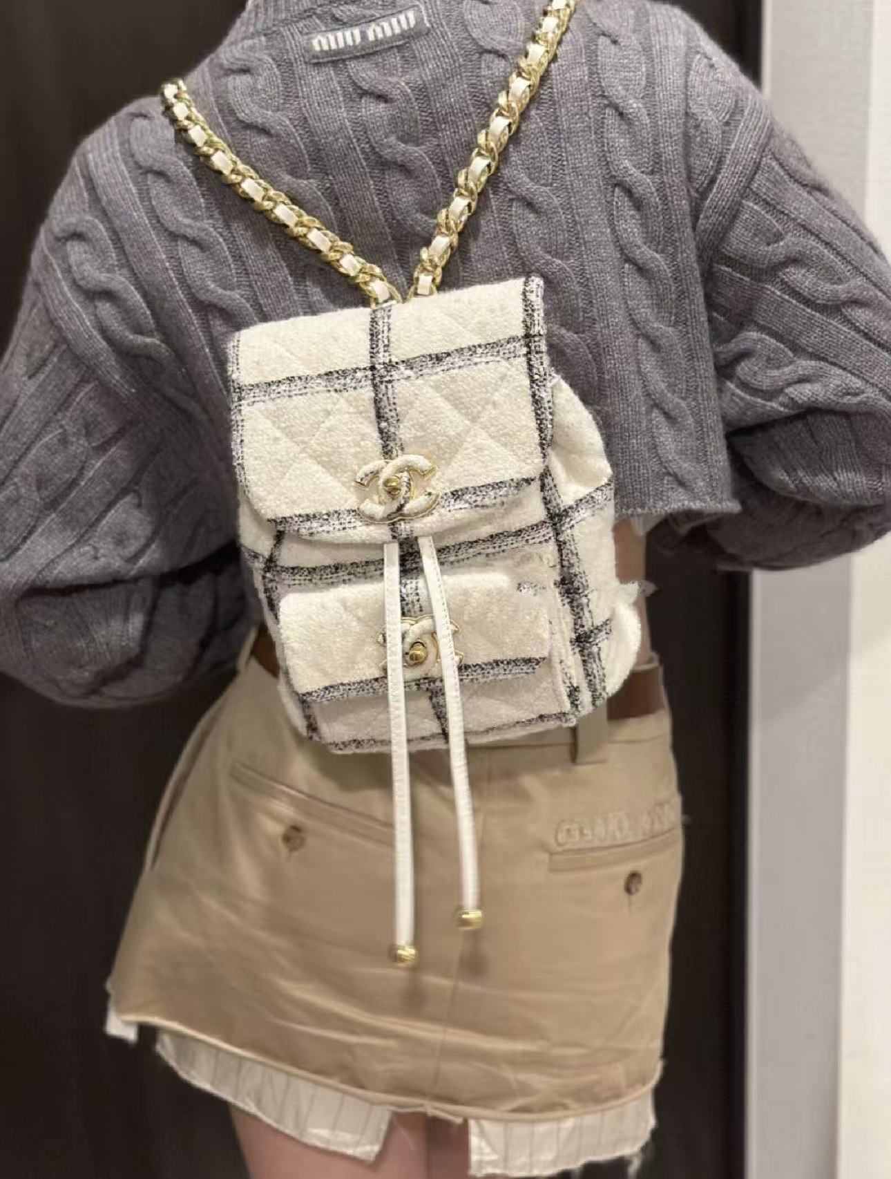 95新 Chanel/香奈儿 展会外场！22k毛呢duma双肩包