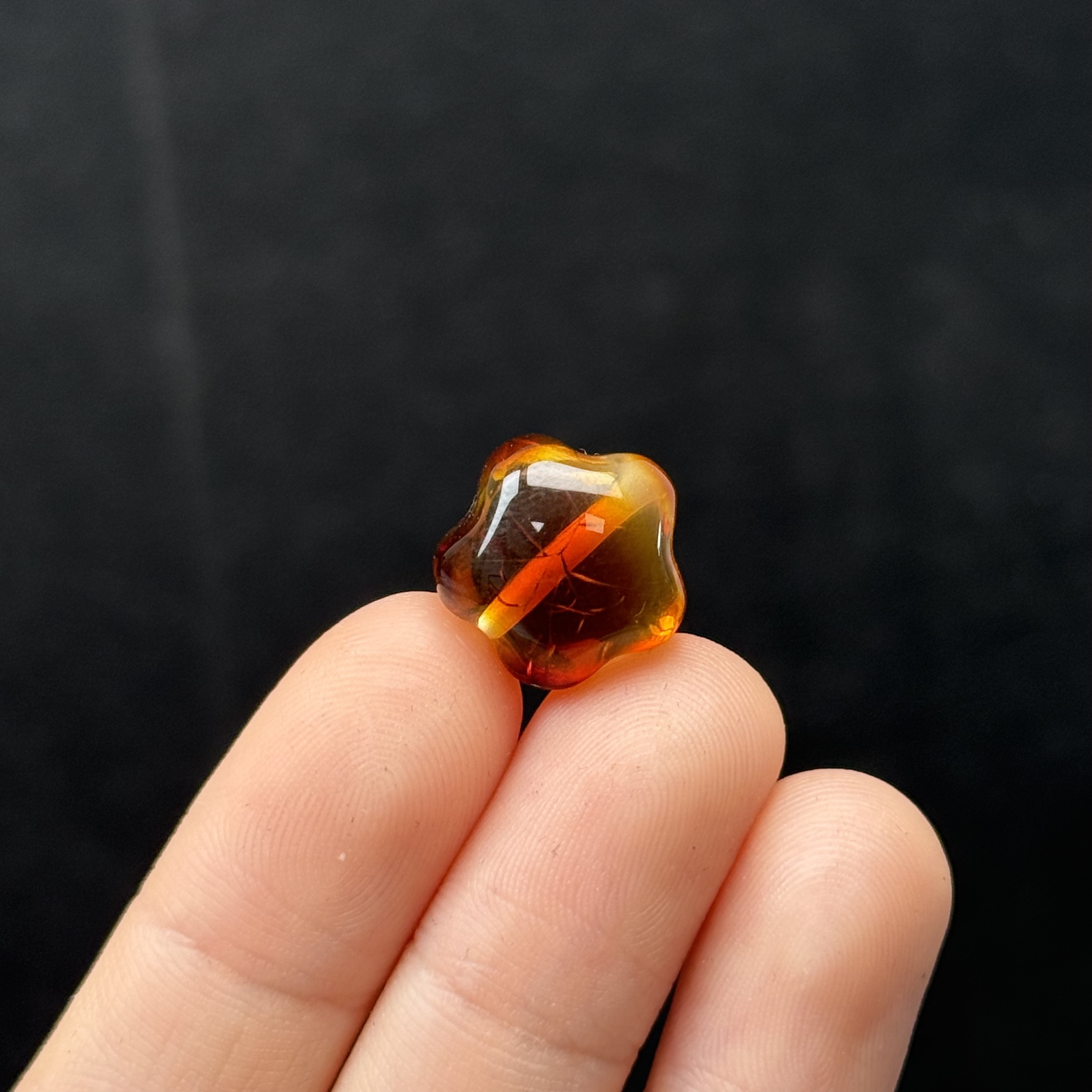 K1283天然原矿蜜蜡 立体星星14*10.8mm 支持鉴定 假一罚十