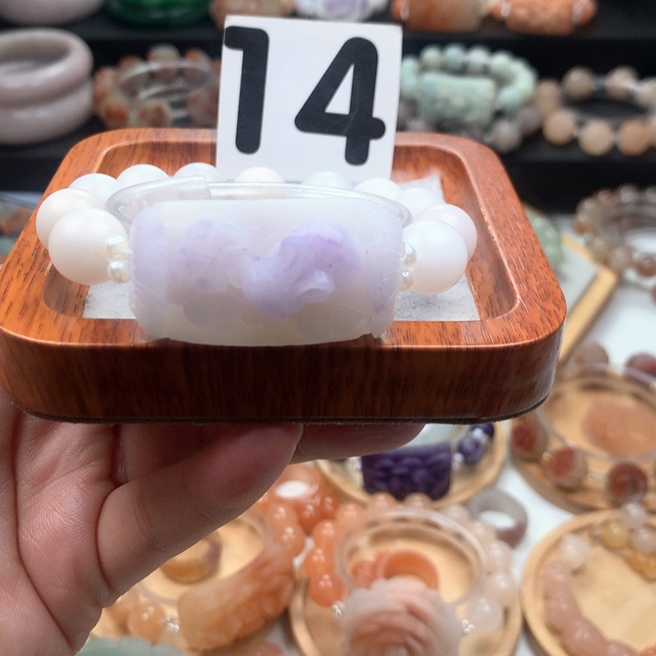 石英质玉手链未镶嵌