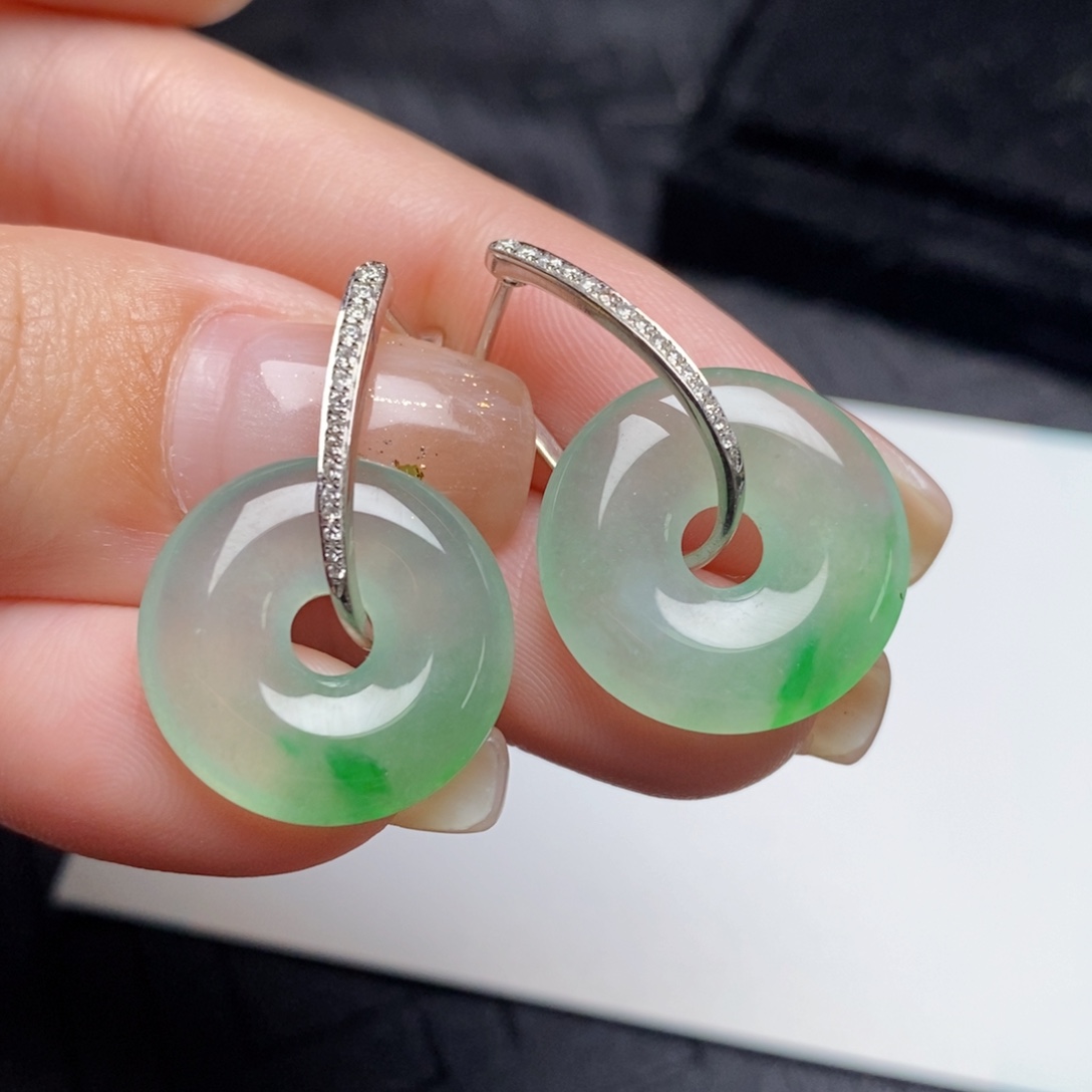 翡翠18K金镶嵌耳饰甜甜圈