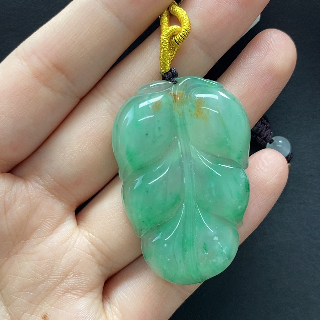 石英质玉颈饰未镶嵌
