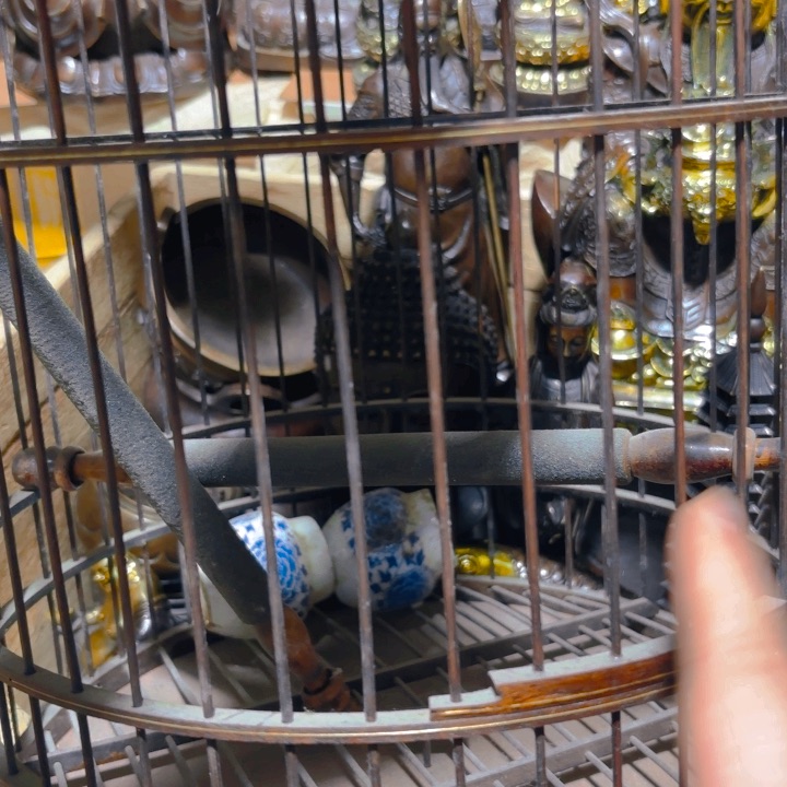 铜的。全清了。一件不留！不磨叽