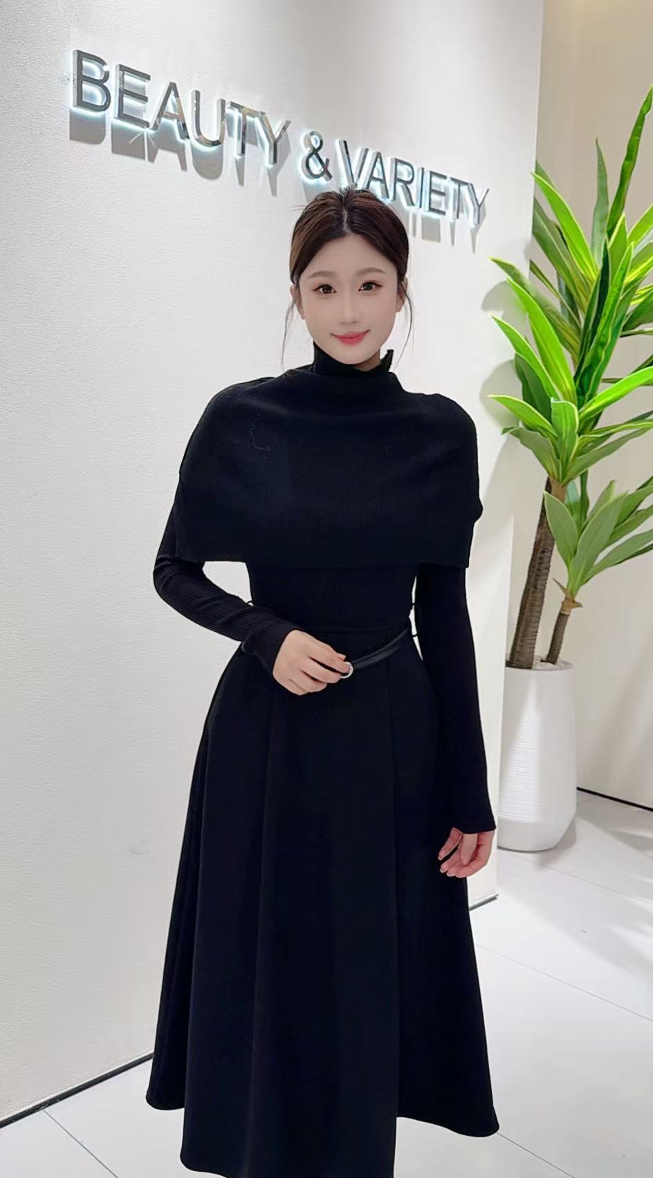 赫本风时尚加厚针织带围脖黑色复古套装连衣裙RL25442L001