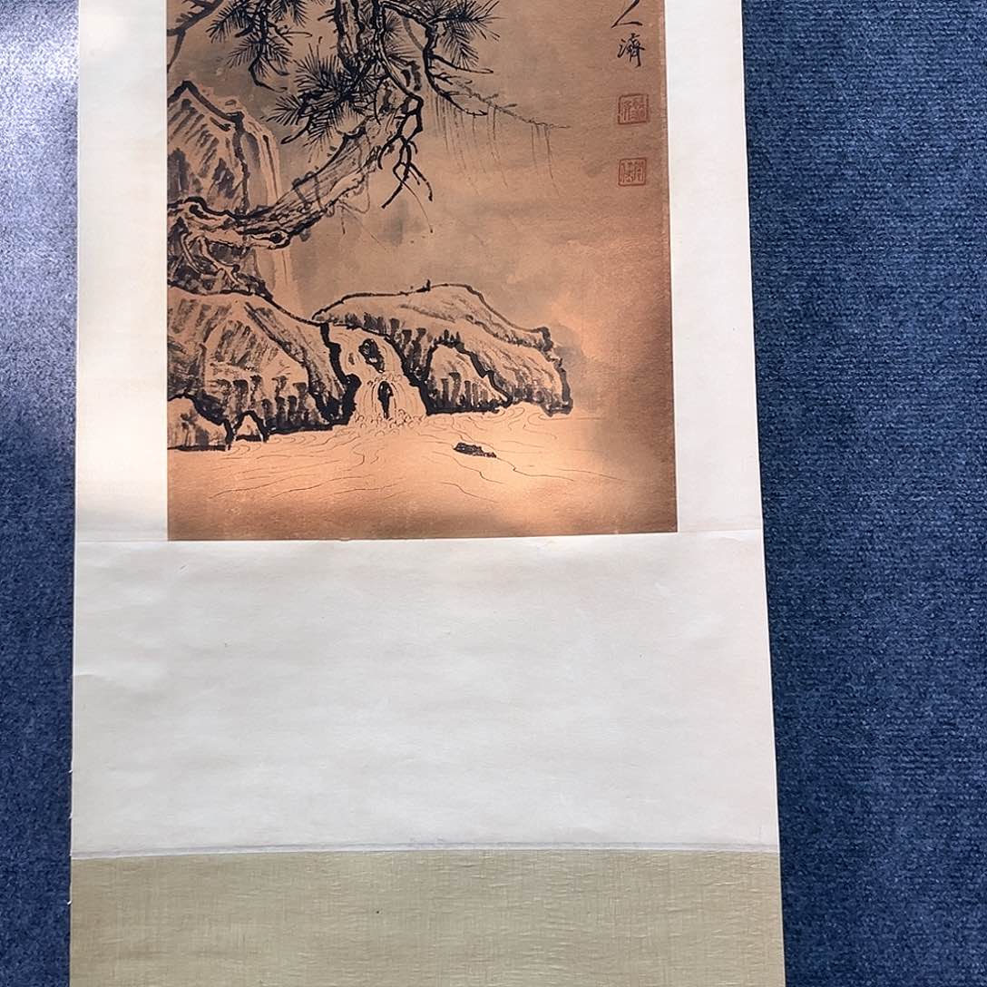 隔空玻璃幕片在玻璃片