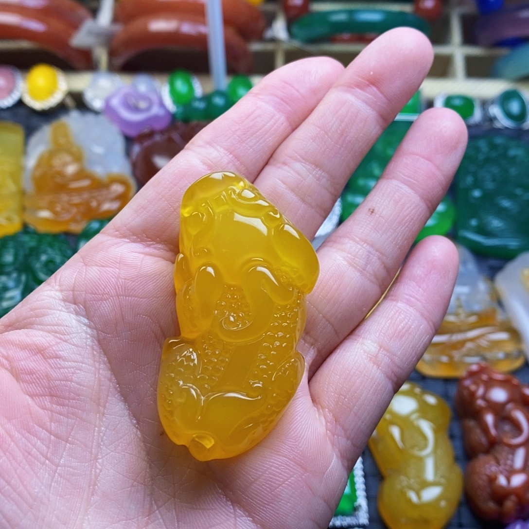 啊***哈玛瑙/玉髓未镶嵌颈饰
