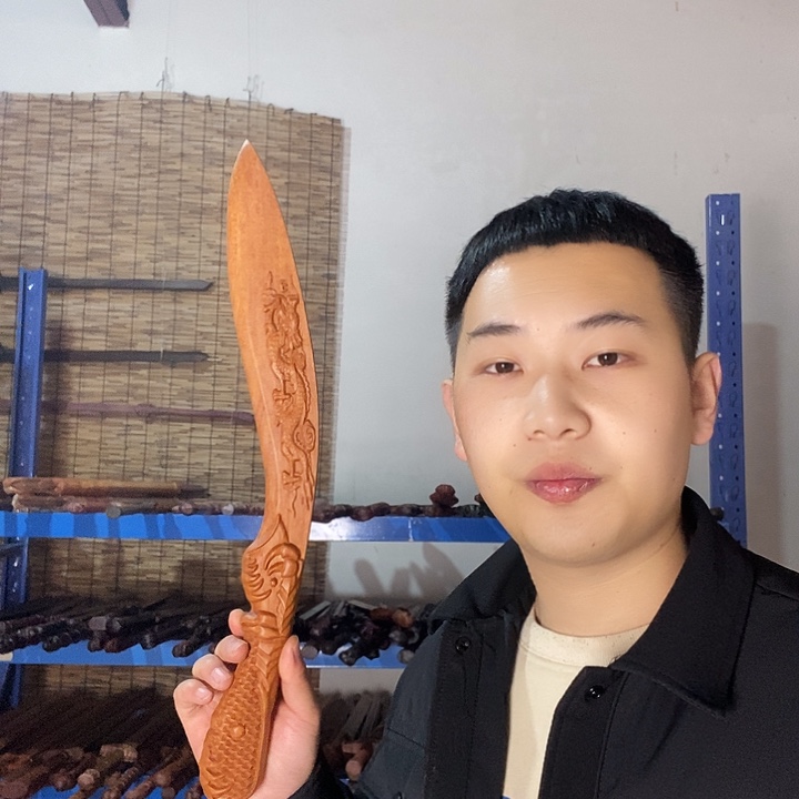 沐****紫檀木类成套家具金星