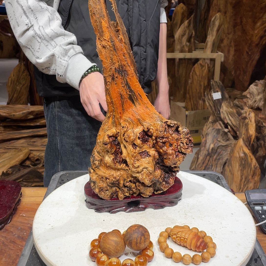 鲁***松木（琥珀木）琥珀木