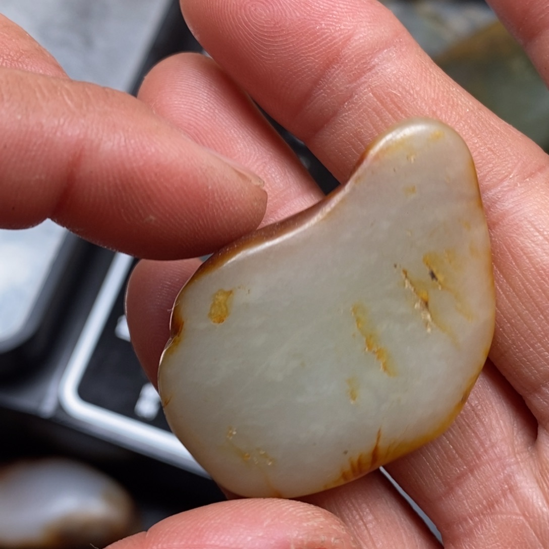 和田玉（糖玉）挂件未镶嵌