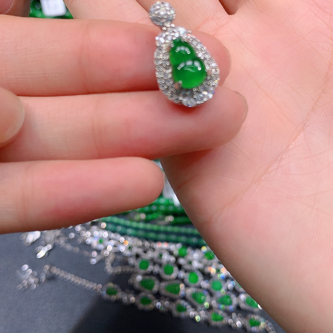 翡翠戒指未镶嵌天然翡翠