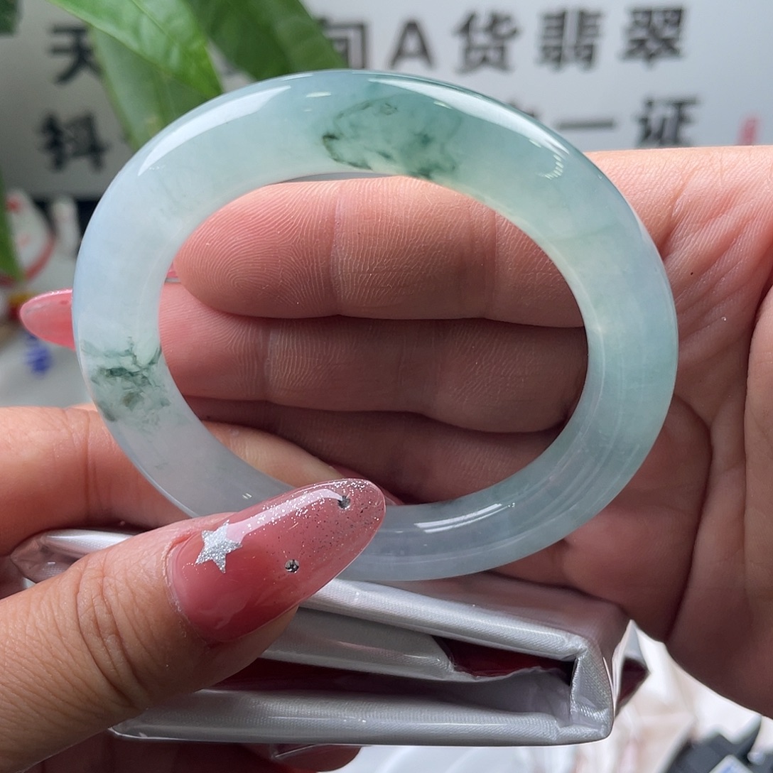 翡翠未镶嵌手镯52.2圆条