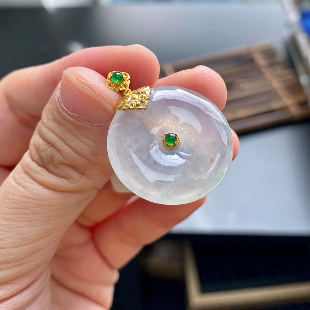 如意宝珠宝 天然A货18K金镶嵌白冰洒金平安扣翡翠玉石吊坠CS159